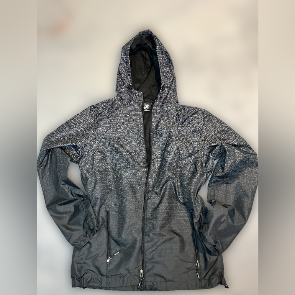 New Balance Black and White Utility Jacket Sporty Design
